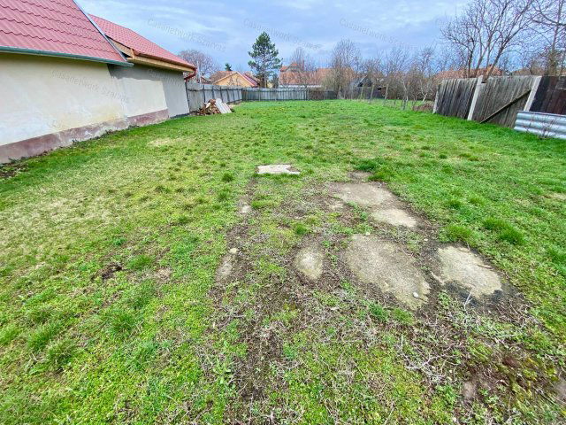 Eladó telek, Szarvason 4.8 M Ft / költözzbe.hu