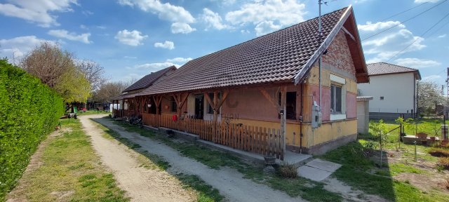 Eladó családi ház, Ráckevén 67.9 M Ft, 6 szobás