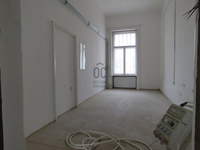 Eladó iroda, Budapesten, X. kerületben 390 M Ft