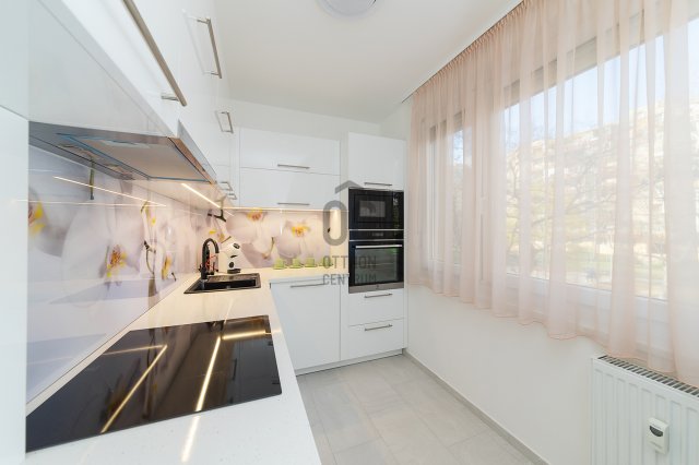 Eladó panellakás, Budapesten, XV. kerületben 89.9 M Ft, 4 szobás