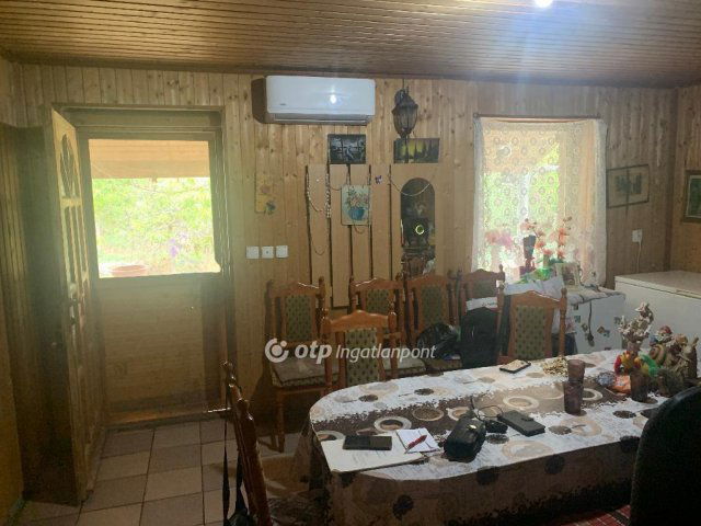 Eladó családi ház, Kunszentmártonban 16 M Ft, 3 szobás