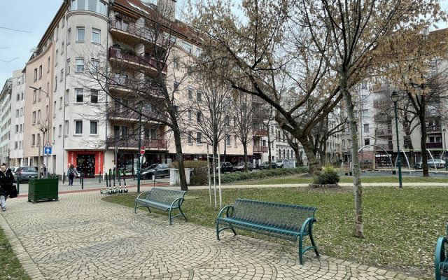 Eladó téglalakás, Budapesten, IX. kerületben, Ferenc téren