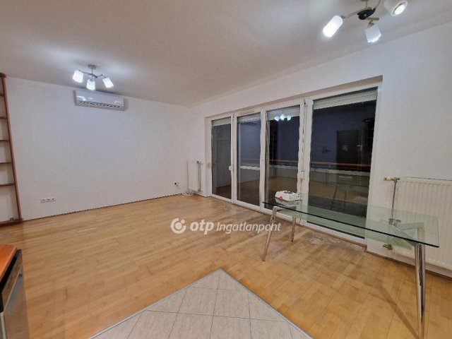 Eladó téglalakás, Budapesten, IV. kerületben 89.9 M Ft, 2 szobás