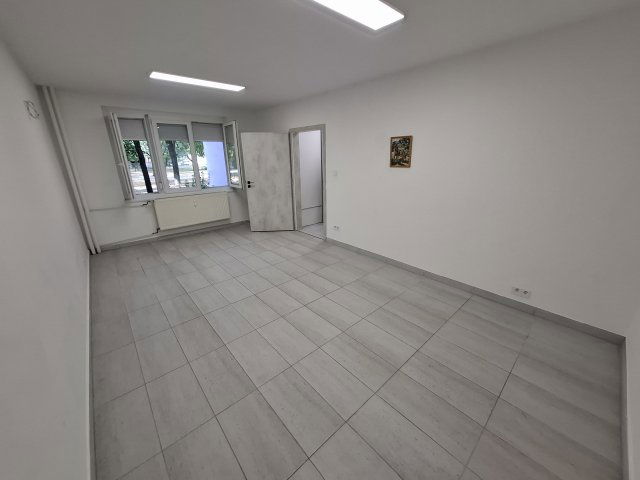 Eladó panellakás, Budapesten, XV. kerületben, Zsókavár utcában
