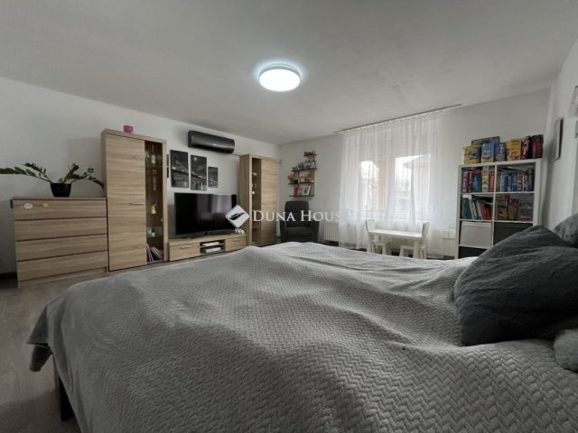 Eladó családi ház, Öskün 52 M Ft, 2 szobás