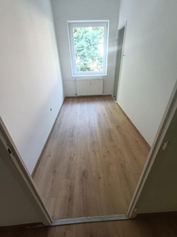 Kiadó téglalakás, albérlet, Oroszlányban 150 E Ft / hó