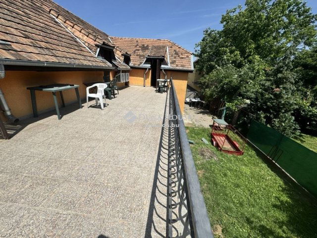 Eladó hotel, Ecseren 250 M Ft / költözzbe.hu