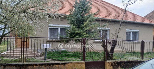 Eladó családi ház, Zalaváron 65 M Ft, 2+1 szobás