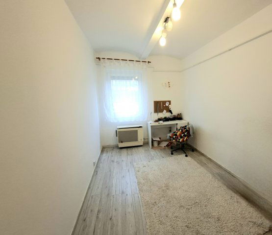 Eladó téglalakás, Budapesten, XIII. kerületben, Gyermek téren