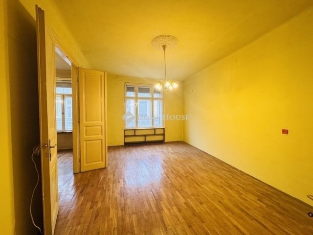 Eladó téglalakás, Budapesten, VIII. kerületben 110 M Ft