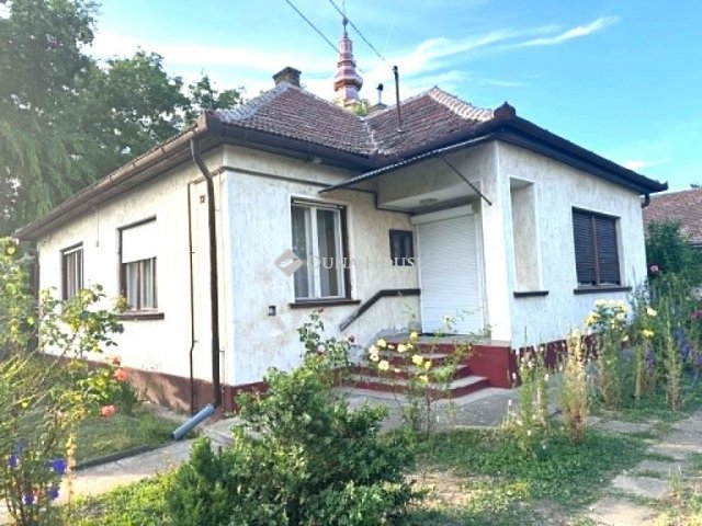 Eladó családi ház, Tápiószelén 35.9 M Ft, 2 szobás