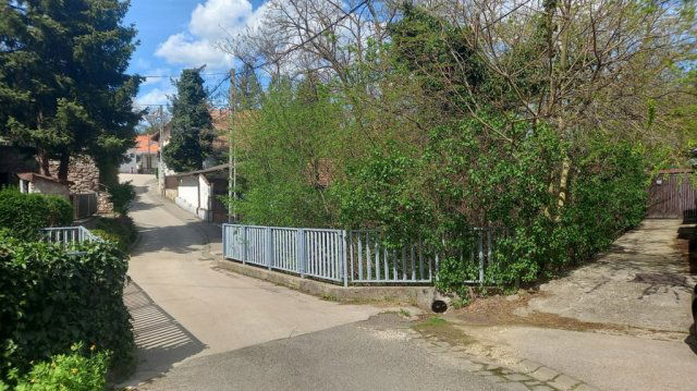 Eladó családi ház, Budakalászon, Patak soron 30 M Ft, 1+1 szobás