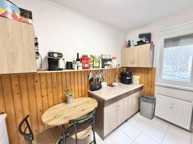 Eladó téglalakás, Pécsett 52.9 M Ft, 2 szobás