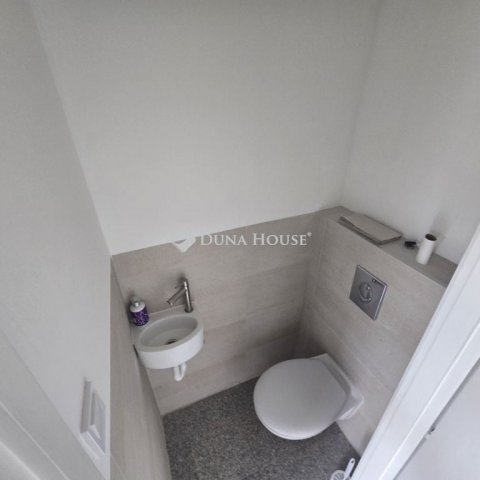 Kiadó téglalakás, albérlet, Kecskeméten 200 E Ft / hó