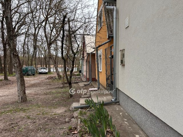 Eladó nyaraló, Dunapatajon 17 M Ft, 1+2 szobás