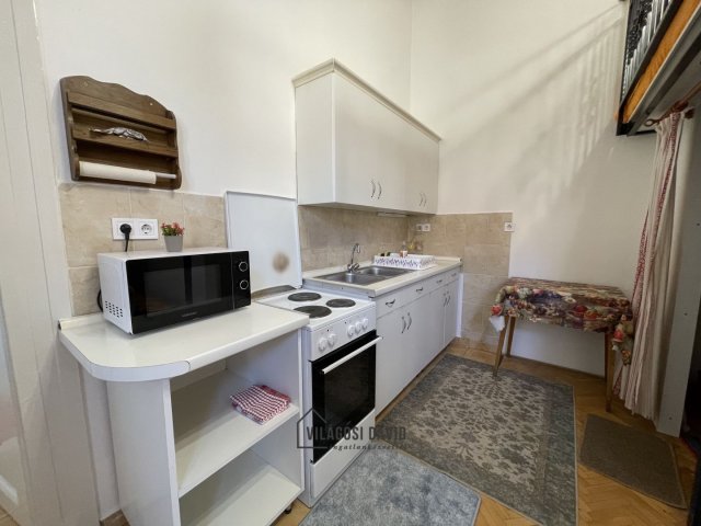 Kiadó téglalakás, albérlet, Debrecenben 180 E Ft / hó, 1 szobás