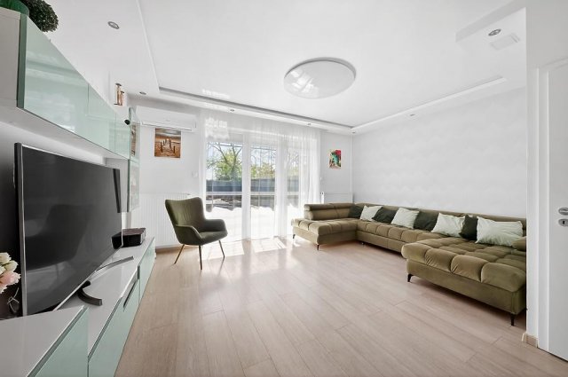 Eladó sorház, Budapesten, X. kerületben 134.9 M Ft, 4 szobás