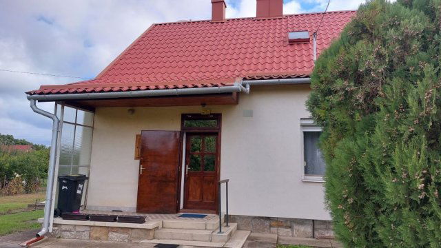 Eladó ikerház, Kápolnásnyéken 84.5 M Ft, 2 szobás
