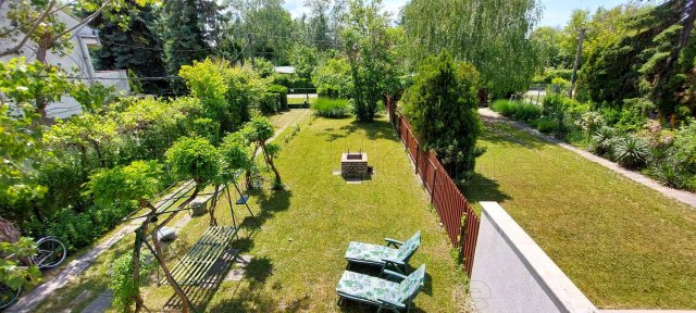 Eladó nyaraló, Szántódon 89 M Ft, 4 szobás