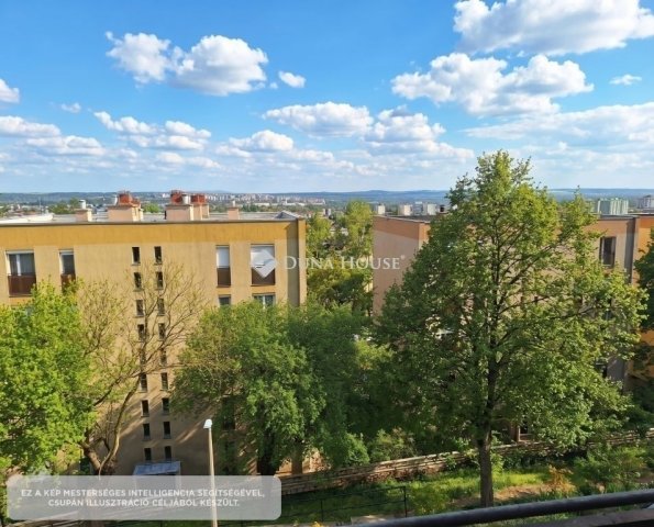 Eladó panellakás, Pécsett 48.95 M Ft, 2 szobás