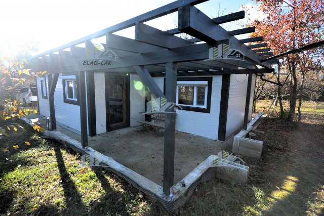 Eladó családi ház, Szombathelyen 49 M Ft, 2 szobás