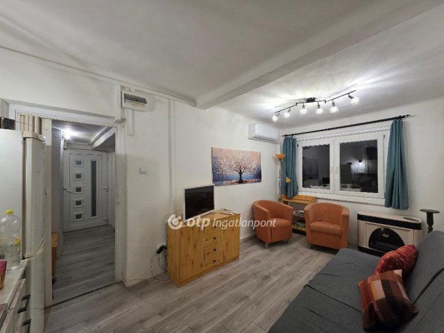 Eladó téglalakás, Budapesten, X. kerületben 43.5 M Ft, 2 szobás