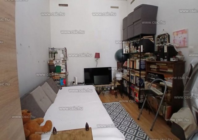 Eladó téglalakás, Budapesten, I. kerületben 52.5 M Ft, 1 szobás