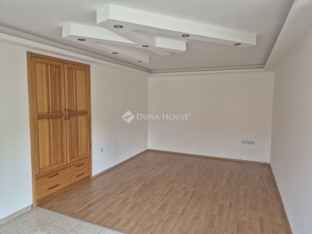 Eladó családi ház, Csömörön 148 M Ft, 4 szobás