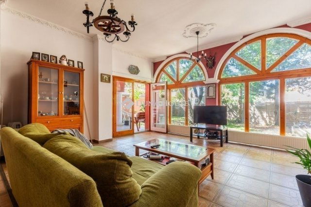 Eladó családi ház, Budapesten, XIV. kerületben 190.5 M Ft