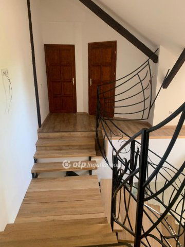 Eladó hotel, Egerben 245 M Ft / költözzbe.hu