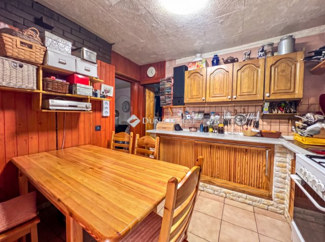 Eladó téglalakás, Budapesten, XX. kerületben 34.9 M Ft, 1 szobás