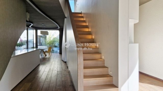 Eladó családi ház, Budapesten, III. kerületben 480 M Ft