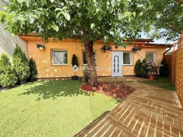 Eladó téglalakás, Budapesten, XX. kerületben 49.9 M Ft, 3 szobás