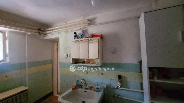 Eladó családi ház, Jászalsószentgyörgyon 16.5 M Ft, 2 szobás