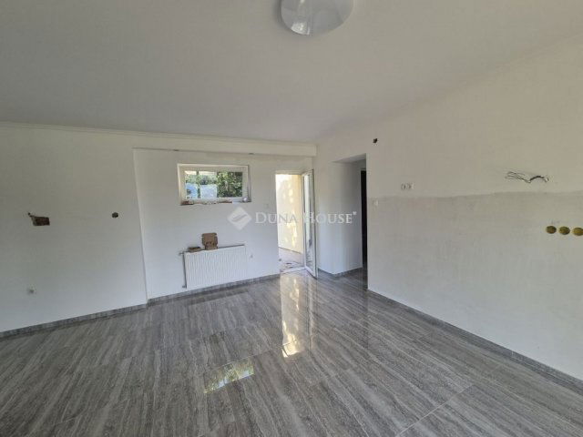 Eladó családi ház, Enyingen 43 M Ft, 4 szobás