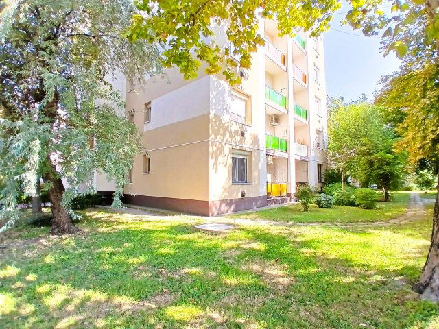 Eladó téglalakás, Szigetszentmiklóson 62 M Ft, 2 szobás