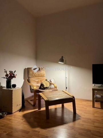 Eladó téglalakás, Budapesten, XIX. kerületben 72 M Ft, 2 szobás