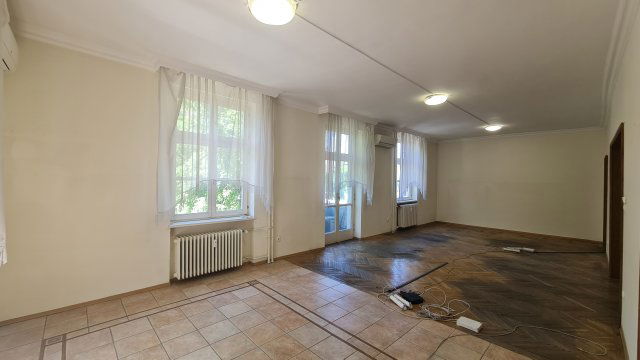 Eladó téglalakás, Dunaújvárosban, Vasmű úton 79 M Ft