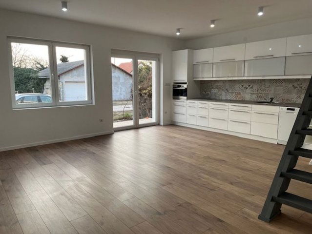 Eladó családi ház, Tökölön 99 M Ft, 4 szobás