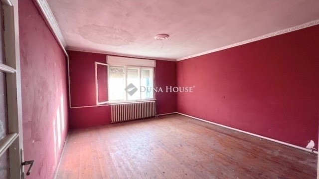 Eladó családi ház, Kókán 29.8 M Ft, 4 szobás
