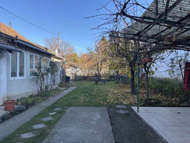 Eladó családi ház, Pilismaróton, Ady Endre utcában 19.9 M Ft