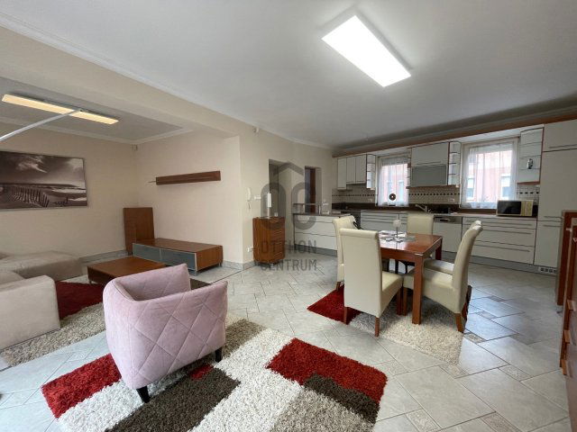 Kiadó sorház, albérlet, Debrecenben 450 E Ft / hó, 5 szobás