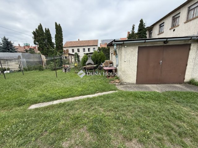 Eladó téglalakás, Szombathelyen, Széll Kálmán utcában