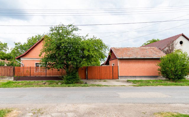 Eladó családi ház, Berettyóújfaluban 20 M Ft, 2 szobás