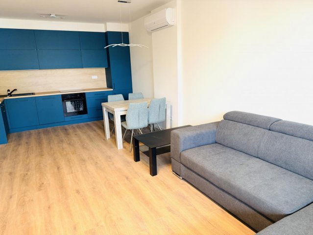 Kiadó téglalakás, albérlet, Tatán 300 E Ft / hó, 3 szobás
