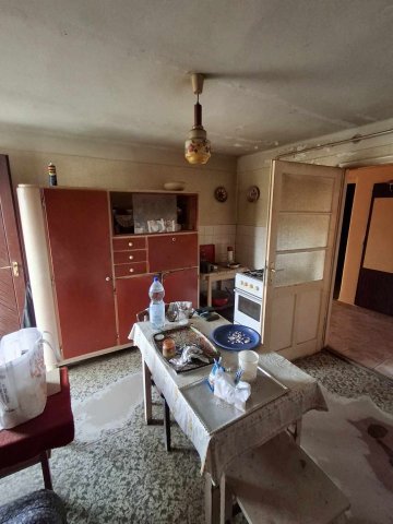 Eladó családi ház, Cereden 20.6 M Ft, 4 szobás