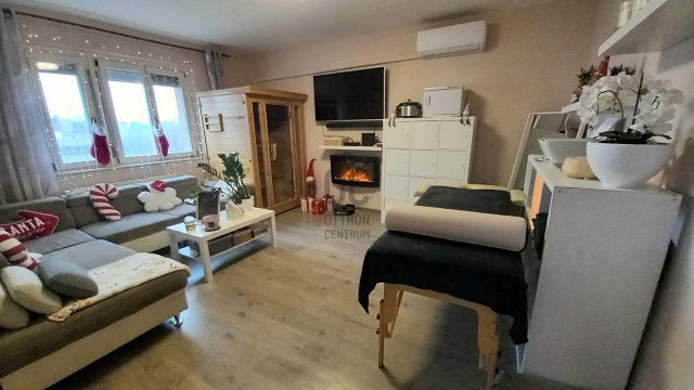 Eladó panellakás, Szekszárdon 36.9 M Ft, 2 szobás