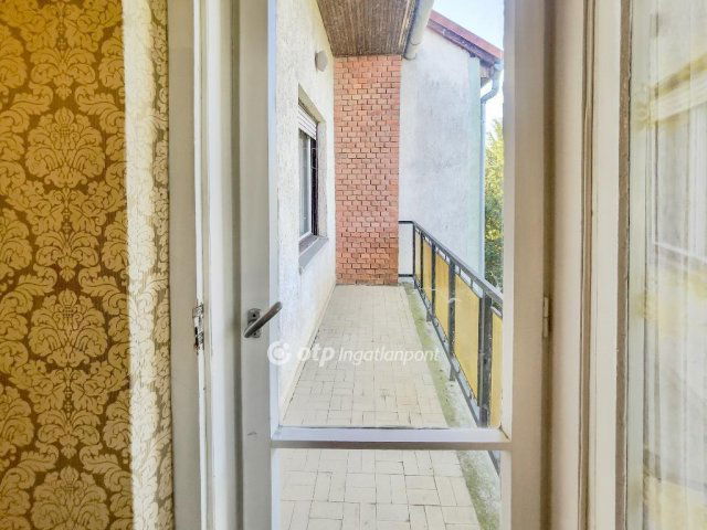 Eladó családi ház, Győrött 91.9 M Ft, 5 szobás