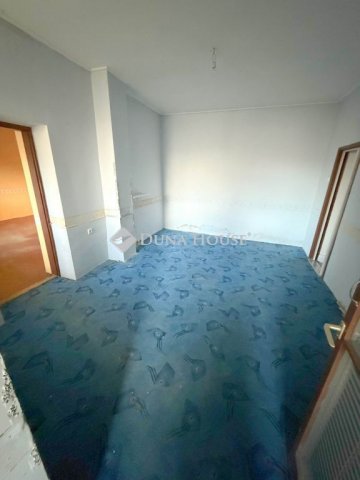 Eladó ikerház, Izményen 7.9 M Ft, 2 szobás