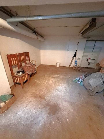 Kiadó garázs, Nyíregyházán 35 E Ft / hó / költözzbe.hu